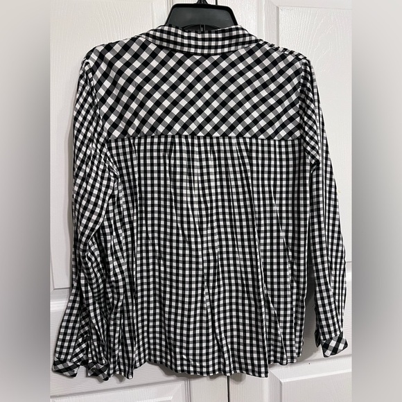 J Jill black and white Gingham popover top. Size S - Picture 6 of 6